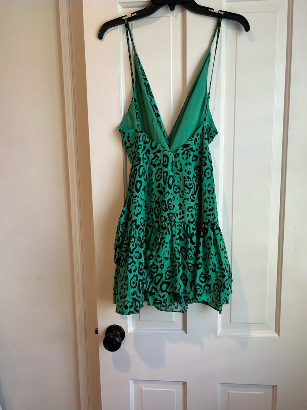 Green Leopard Print Ruffle Dress. - Picture 4 of 4